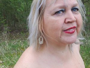 bla*flittchen Porno Video: besper*t nach Bukkake Fantreffen