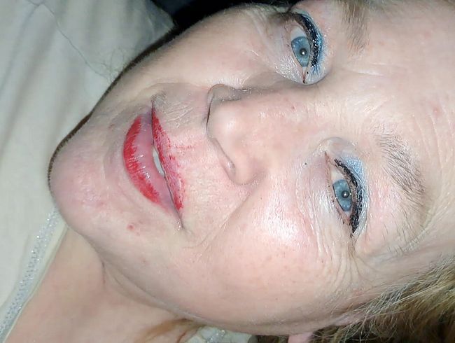 bla*flittchen Porno Video: bl*wjob mitten in der Nacht