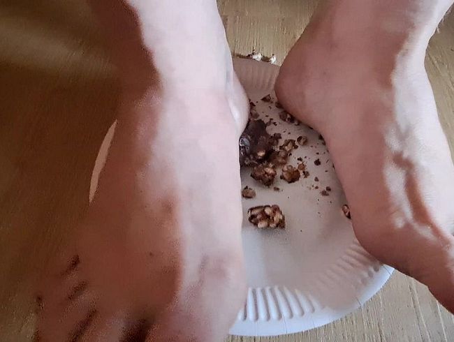 bla*flittchen Porno Video: Crushing - Schoko Reiswaffel