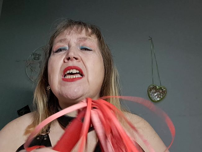 bla*flittchen Porno Video: Deine Domina gibt dir einen wi**sbefehl