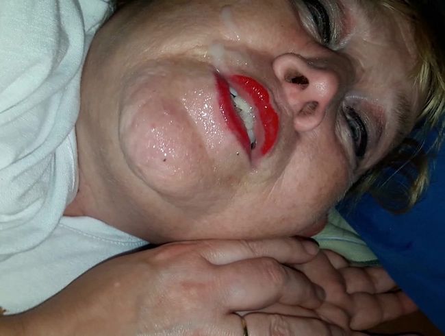 bla*flittchen Porno Video: Die wi**sfresse besper*t