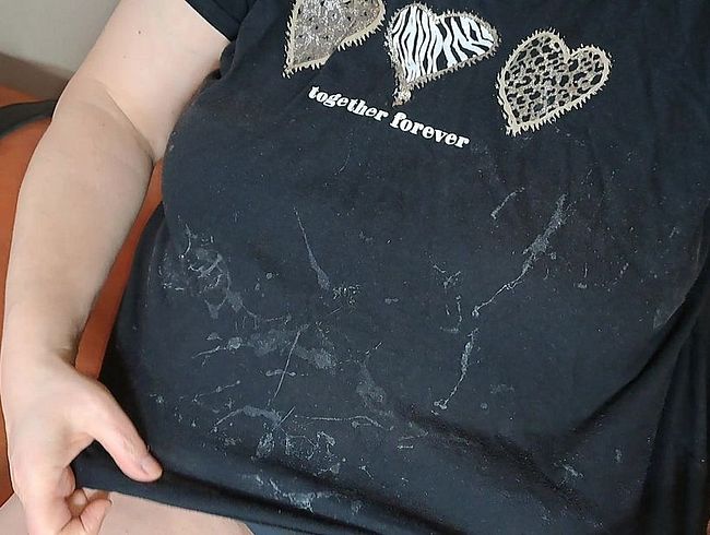 bla*flittchen Porno Video: getrocknete sper*aflec*en nach der Outdoor Gangba*g