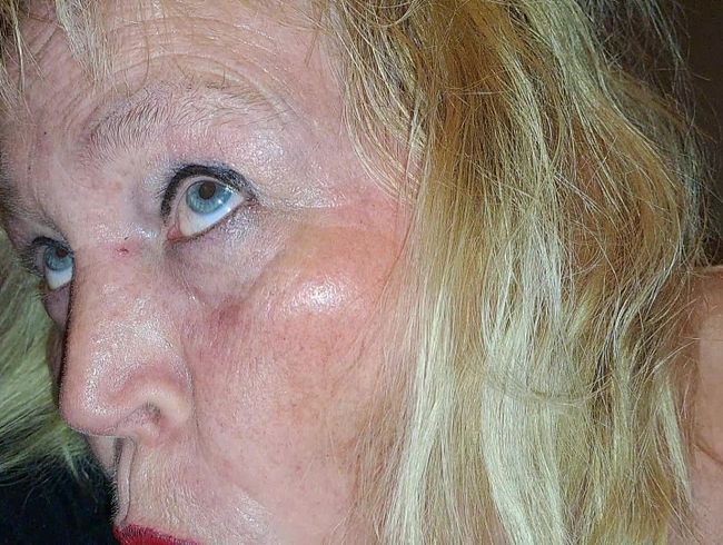 bla*flittchen Porno Video: Ich Bitch beim lut**hen