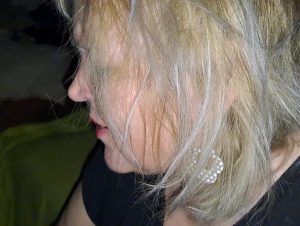 bla*flittchen Porno Video: Ich helfe mit der Hand