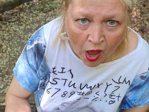 bla*flittchen Porno Video: Ich hol dir ein runter - POV Kopfkino