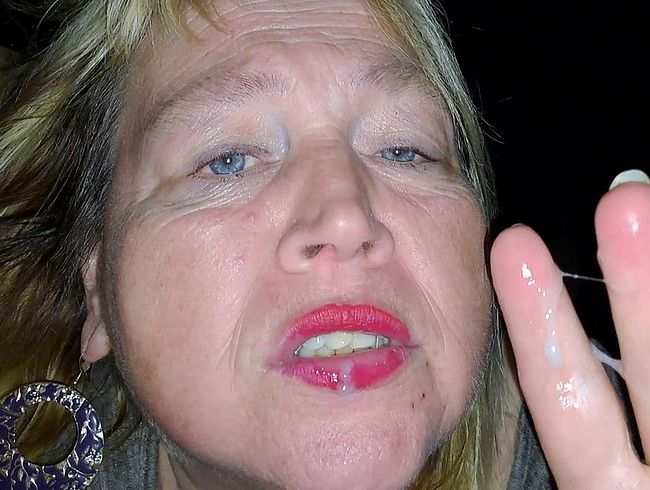 bla*flittchen Porno Video: Ich lut**h ihn leer