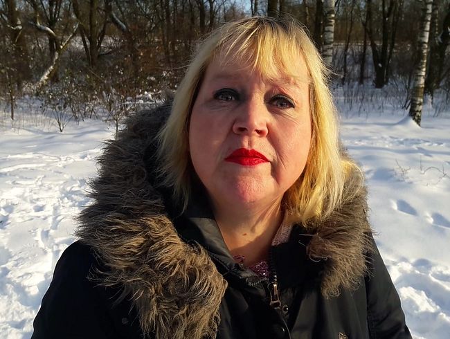 bla*flittchen Porno Video: Na los wi**s dir ein