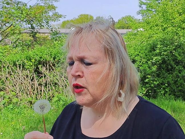 bla*flittchen Porno Video: Pusteblume