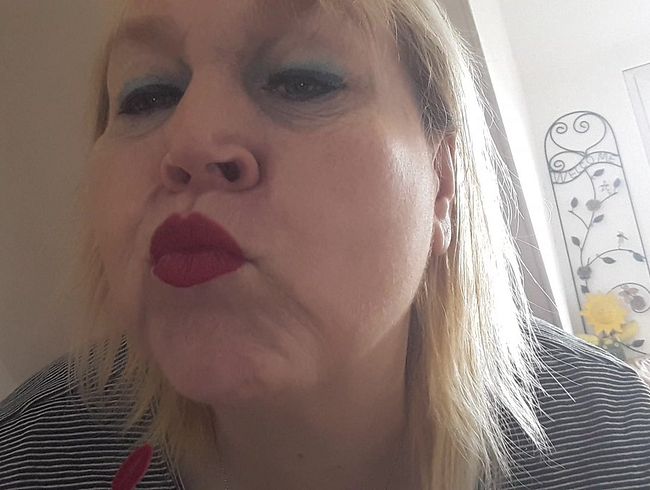 bla*flittchen Porno Video: Roter Kußmund für dich