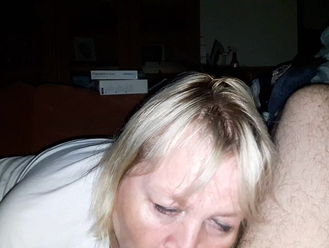 bla*flittchen Porno Video: schmatzen beim bla*en