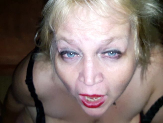 bla*flittchen Porno Video: spri** mir auf die fi**fresse