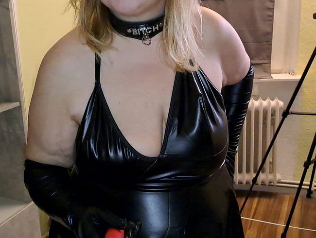 bla*flittchen Porno Video: Strenger gemeiner wi**sbefehl - POV