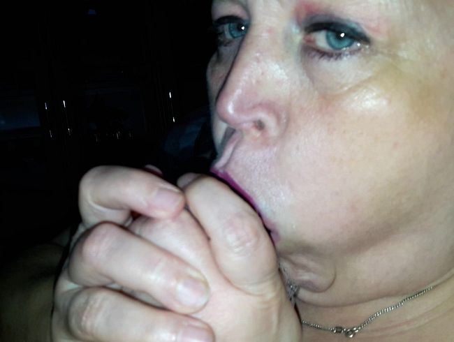 bla*flittchen Porno Video: Throat - wi**svorlage