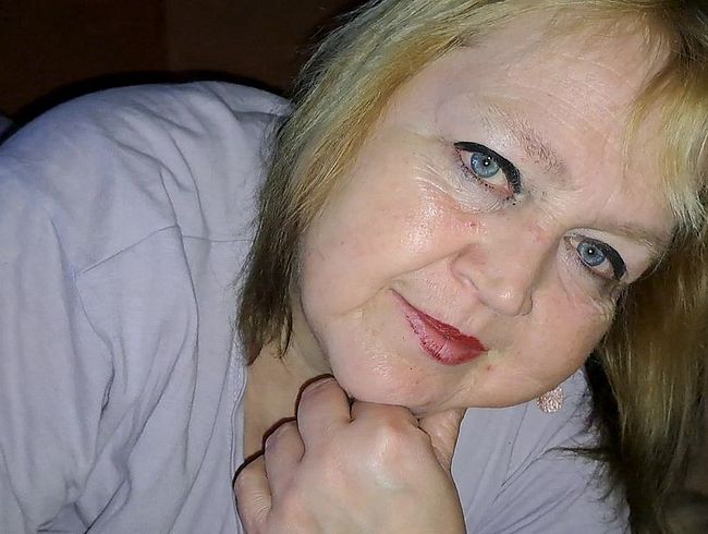 bla*flittchen Porno Video: wortloser hand**b für dich - POV